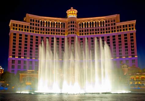 Bellagio Fountain, The Grandest Fountain At The Bellagio Hotel, Las ...