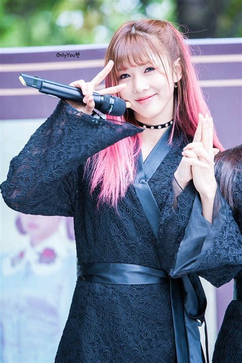 DREAMCATCHER - Yoohyeon | Dream catcher, Kpop girls, Kpop hair