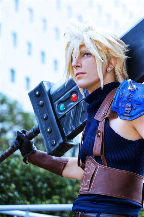 Final Fantasy VII Remake: Cloud Strife cosplay | Cosplay Amino