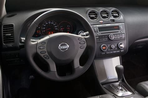 2007-12 Nissan Altima | Consumer Guide Auto