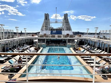 Review: Silversea Silver Moon Cruise Stockholm to Southampton