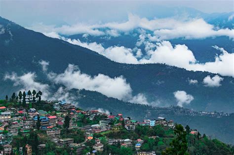 The Ultimate Guide to Darjeeling Weather: Seasons, Temperatures, Best ...