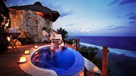 Top 10 best luxury resorts Bali Indonesia - Smart Holiday Shop