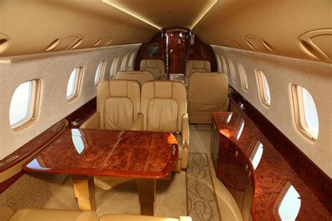 Jet Airlines: embraer legacy 600 interior