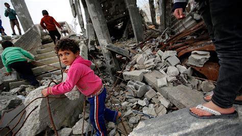 Amnesty: Palestinian groups committed war crimes