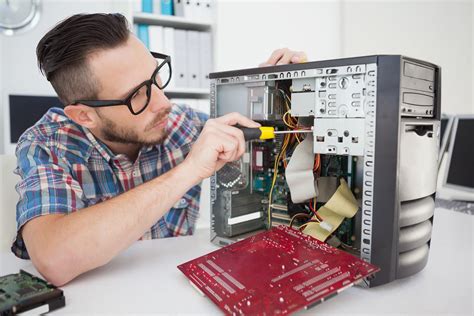 Some Amazing Benefits of Taking Computer Repair Services