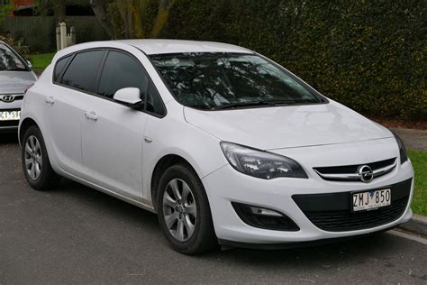 File:2012 Opel Astra (AS) 1.4 Turbo 5-door hatchback (2015-07-10) 01 ...