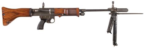 The FG-42 - The odd Nazi rifle created after a paratrooper disaster