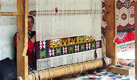 Fashion Archives: A Look at the History of the Weaving Loom