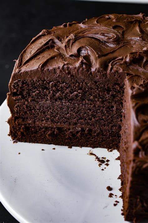 This homemade chocolate cake with chocolate frosting is mouthwatering ...