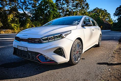 2022 Kia Cerato GT hatch (car review)