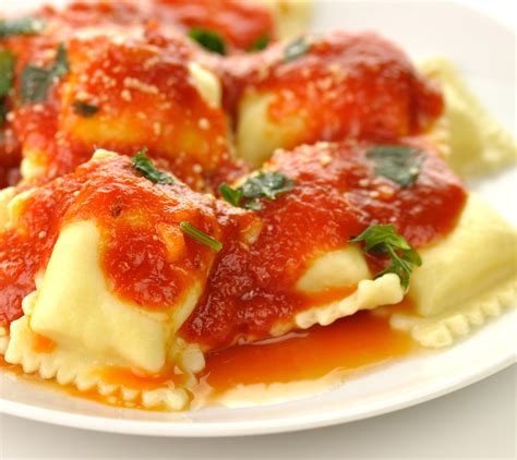 Cheese Ravioli with Fresh Tomato and Artichoke Sauce - BigOven