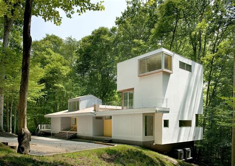 Forest House / Kube Architecture | ArchDaily