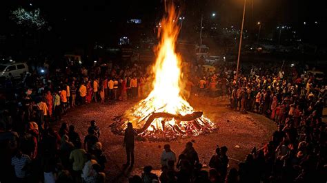 Holika Dahan 2020- Mythology and Significance - AstroTalk.com