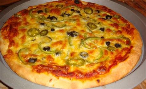 Sizzling Jalapeno Pizza | Ayesha's Kitchen