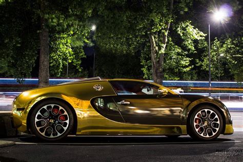 Bugatti Veyron Red And Gold