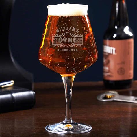 17 Best IPA Glasses to Give You the Best Taste of IPA Beer