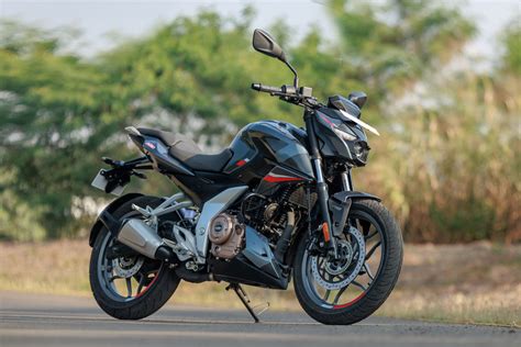 Bajaj Pulsar N250 STD Price, Images, Mileage, Specs & Features