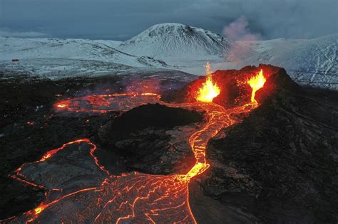 Islande: l'éruption volcanique s'étend avec une nouvelle faille de lave