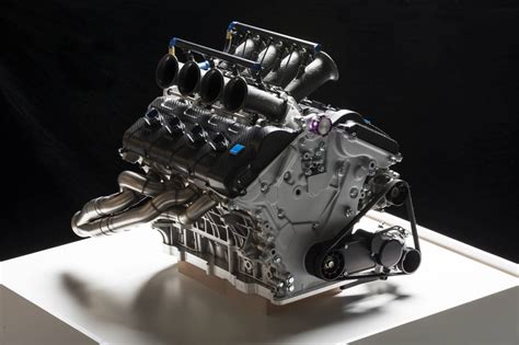 Volvo S60 V8 Supercar engine revealed | PerformanceDrive