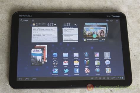 Motorola Xoom Review | Ubergizmo