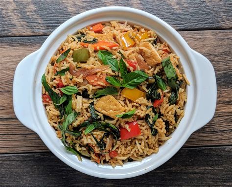 Vegan Thai Basil Fried Rice Recipe | VegeCravings