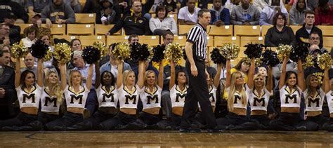 Mizzou Golden Girls and cheerleaders