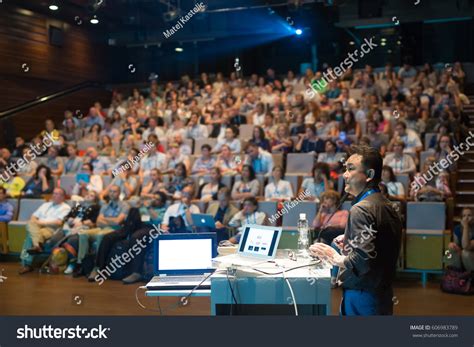 165,994 University Lecture Images, Stock Photos & Vectors | Shutterstock