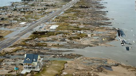 Hurricane Ike slams Texas in 2008