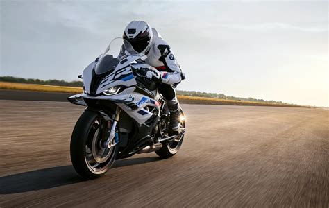 2023 BMW S1000RR Guide • Total Motorcycle