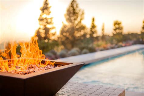 Fire pit table - Contemporary - Swimming Pool & Hot Tub - Los Angeles ...