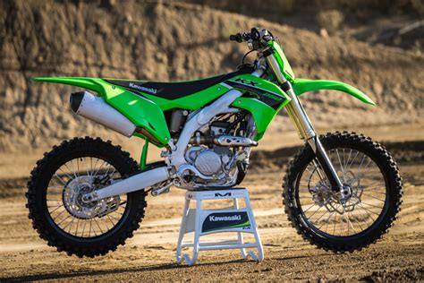 First Impression: 2023 Kawasaki KX250 - Dirt Bike Test