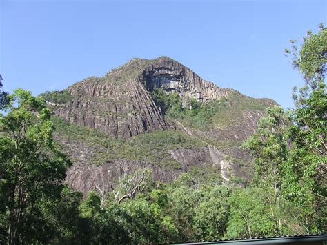 Mt Beerwah - Australia | peakery