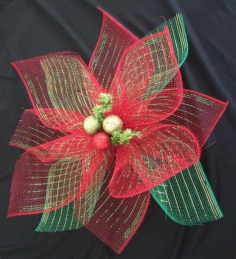 Mesh Poinsettia | Deco mesh christmas wreaths, Holiday wreaths diy ...