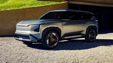 2024 Kia EV5: Next electric SUV concept unveiled - Drive