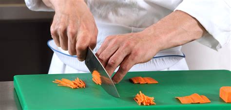 Knife Skills 1 - Vegetable Cuts