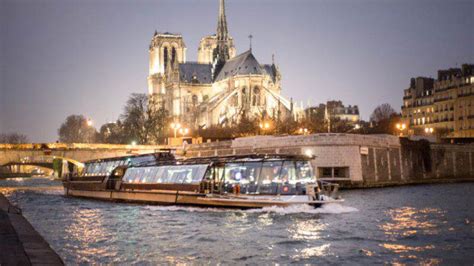 Best Paris Boat Tours & Seine Cruises: How to Book?