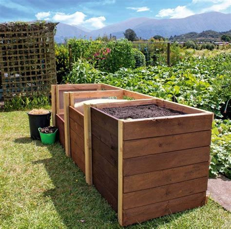 DIY Compost Bin Ideas For Your Gardening