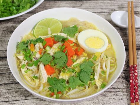 SOTO AYAM RECIPE (INDONESIAN CHICKEN SOUP WITH VERMICELLI) from Sibolga ...