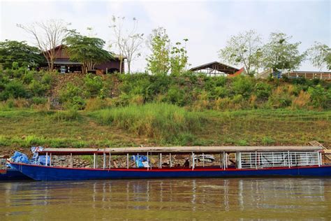 Our amazing boat ride on the Mekong River between Thailand and Laos