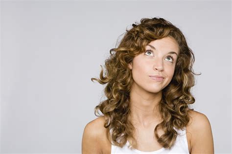 15 Things Only Girls With Curly Hair Can Understand | StyleCaster