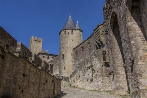 66 Medieval French Names That Are Timelessly Tasteful | Kidadl