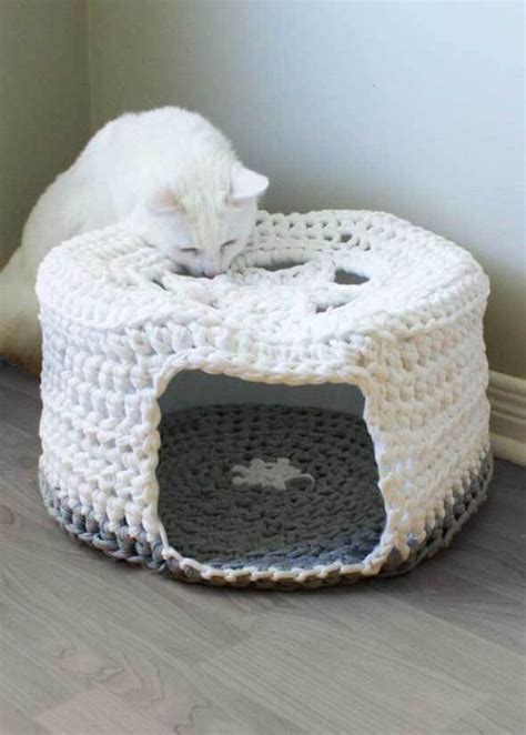 DIY Crochet Cat Cave: Create A Cozy Hideaway For Your Feline Friend