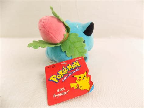 Hasbro Nintendo Pokemon Ivysaur #02 Plushie - Starboard Games