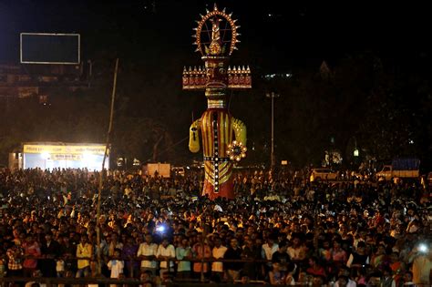 Dussehra 2016: Photos of colourful Hindu festival celebrating triumph ...