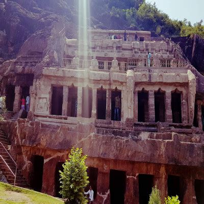 Undavalli Caves - History, Facts, Location, Built By, Entry Fee | Adotrip