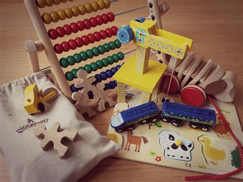 7 reasons why you want to buy more wooden toys for your children