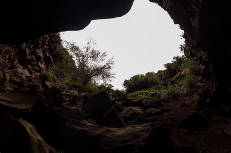 Hike Through Arnold Ice Cave Trail In Oregon For An Incredible Adventure