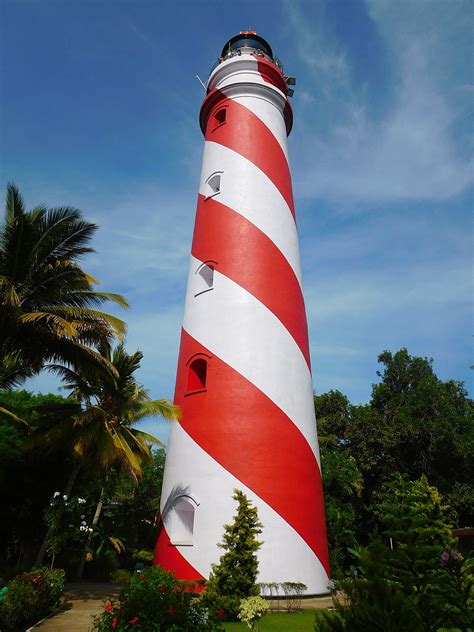 Tangasseri Lighthouse (1902), Kollam- a colonial structure