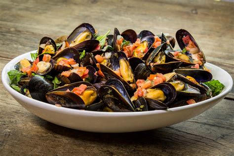 PEI Mussels with Fresh Bruschetta - PEI Mussels - Mussel Recipes